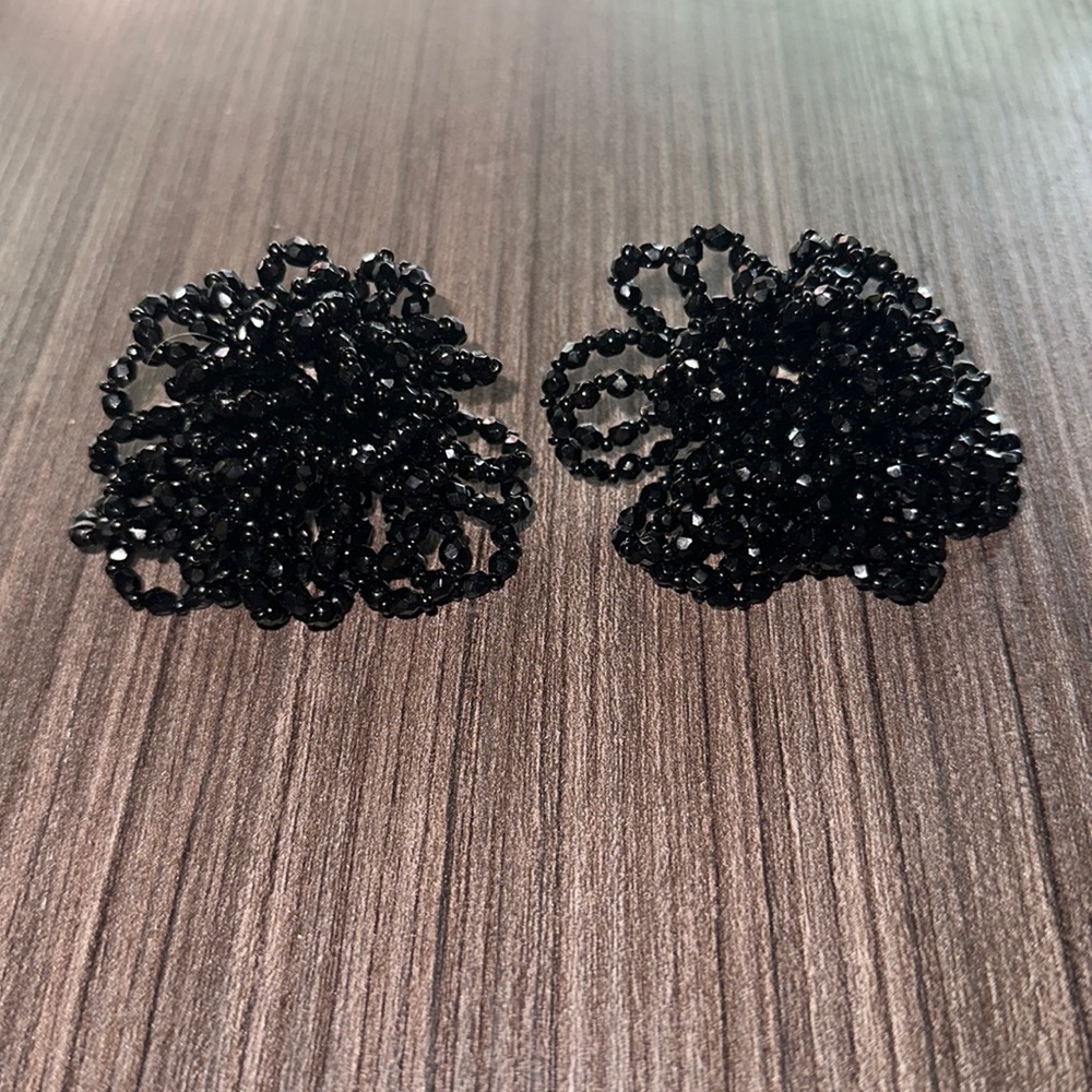 Gorgeous black bead burst clip on earrings